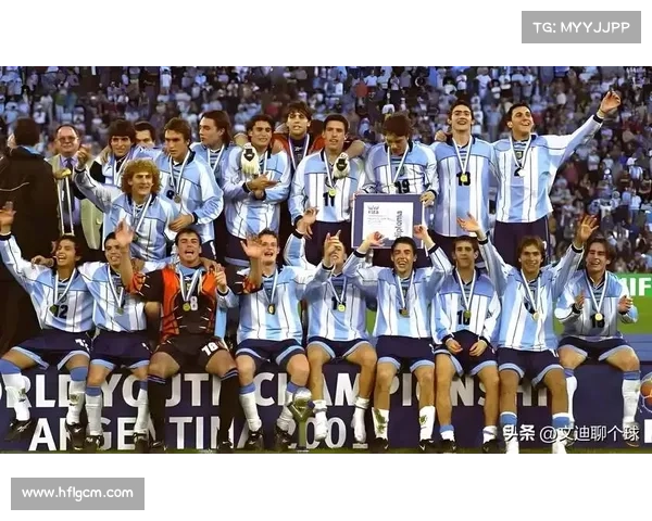 摩洛哥球迷世青赛激情起舞红旗飘扬再现世界杯热烈氛围